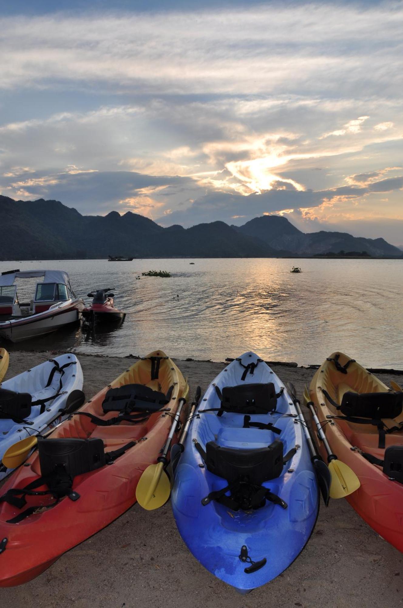 Monsane River Kwai Resort Kanchanaburi Extérieur photo